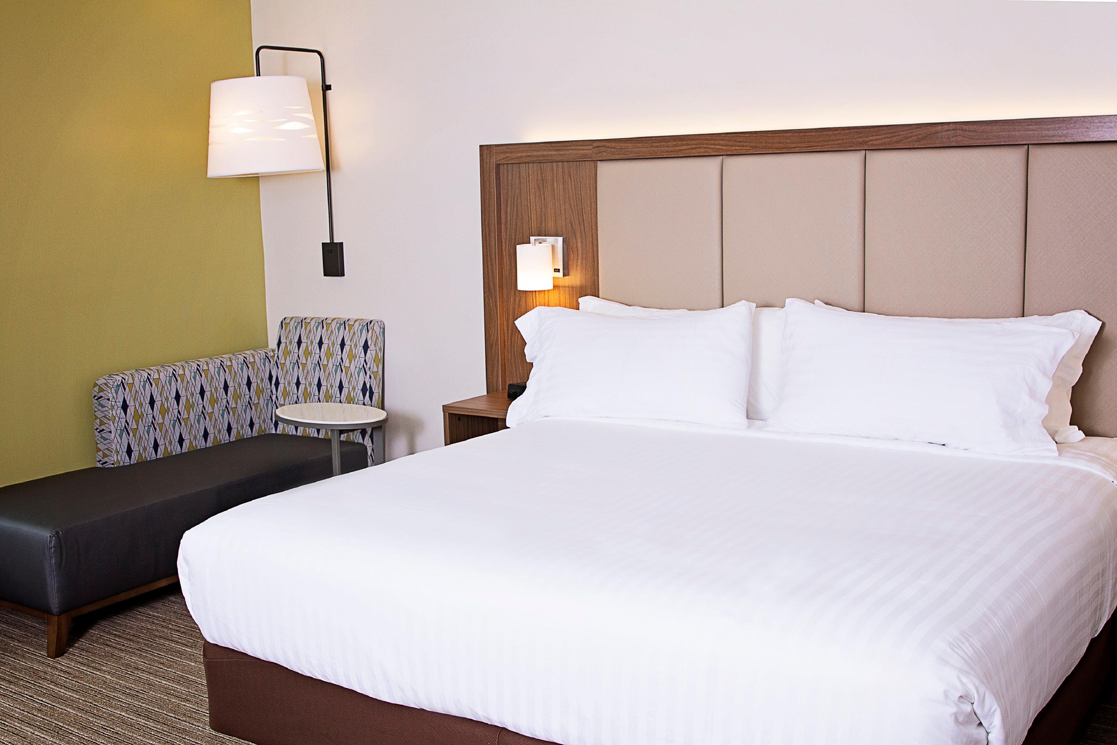 Holiday Inn Express & Suites Greenwood Mall By Ihg Экстерьер фото